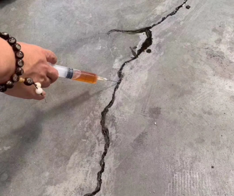 南昌混凝土裂缝修补技术详解​